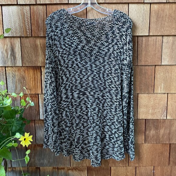 EUC Eileen Fisher Black & White Stretch Knit Long Sleeve Sweater - Women's XL - Picture 4 of 9